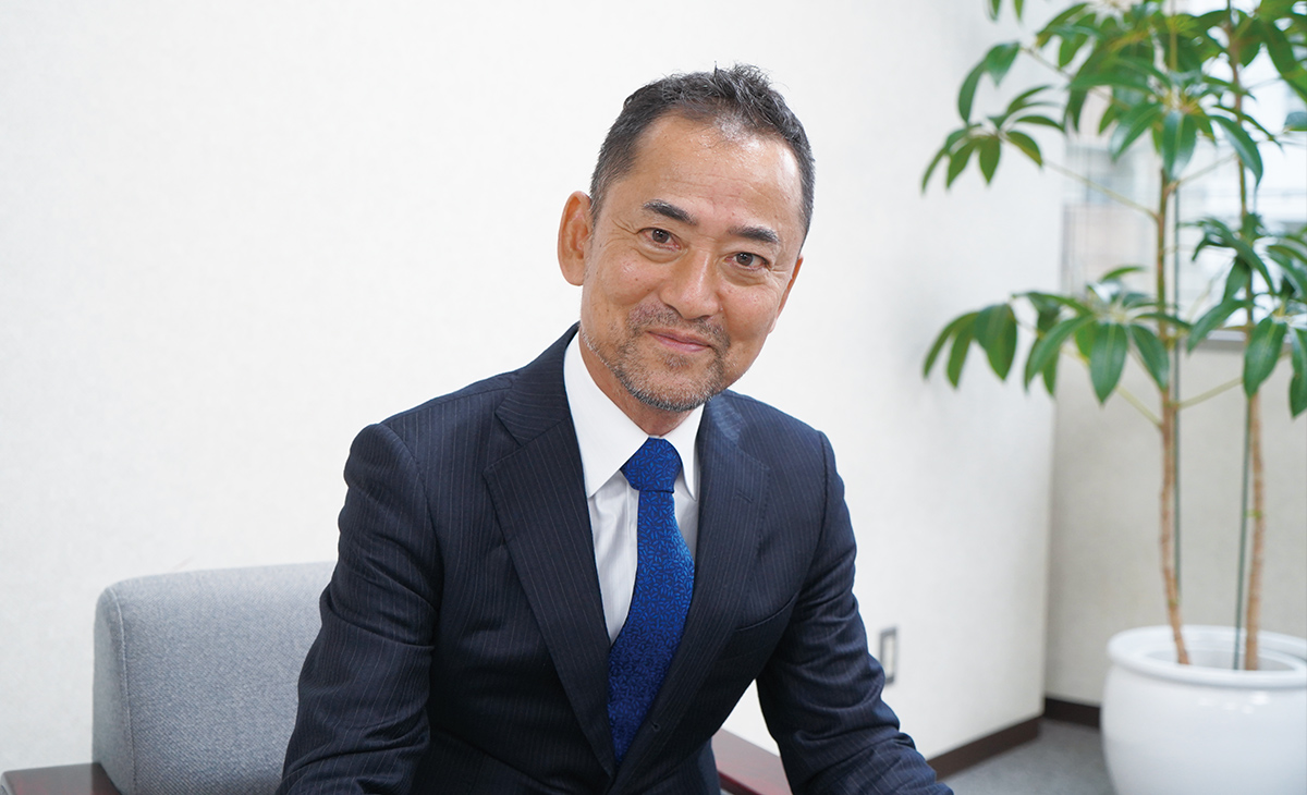 吉川運輸株式会社 代表取締役専務 西谷 敬三